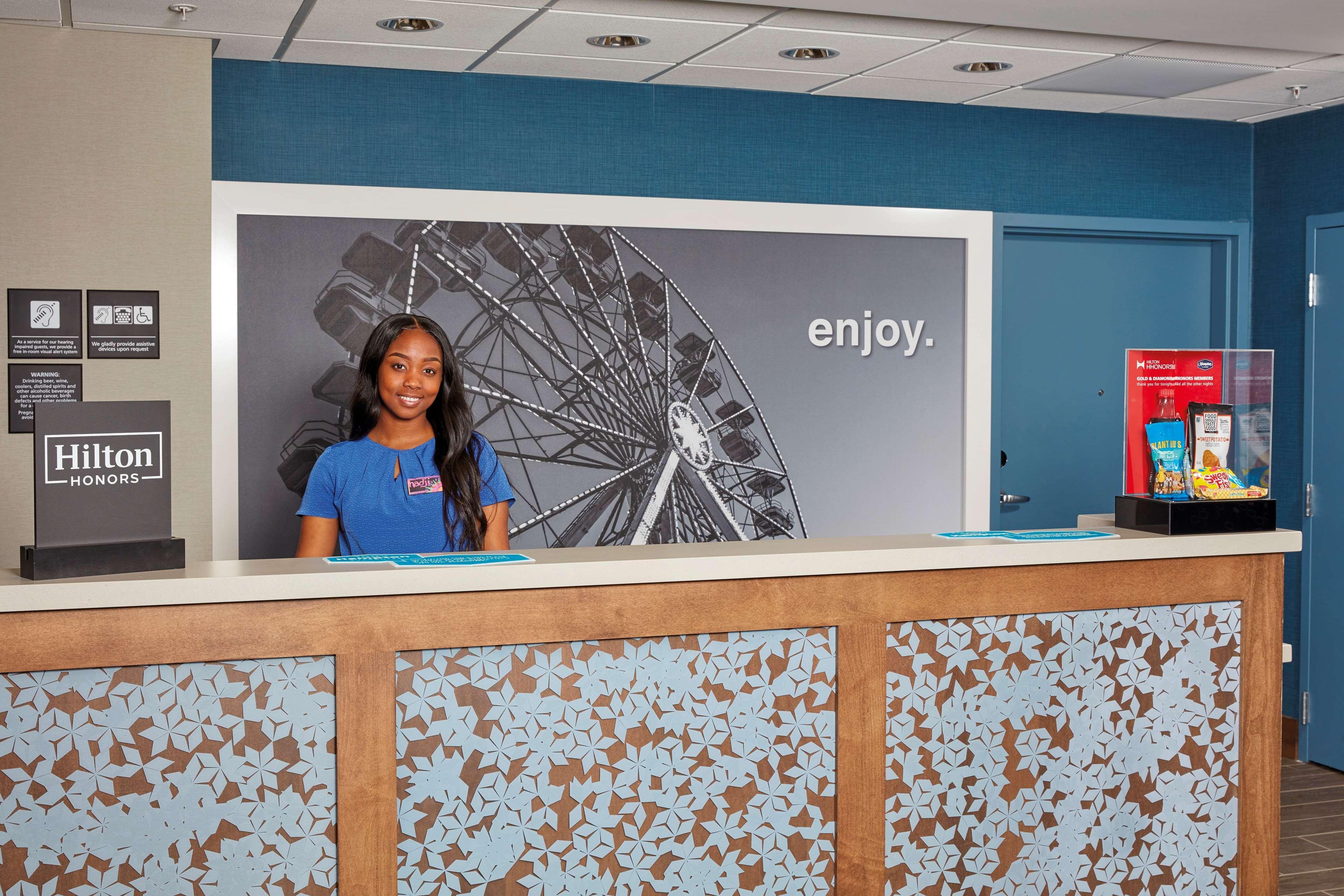 Hampton Inn & Suites Sacramento At Csus Экстерьер фото