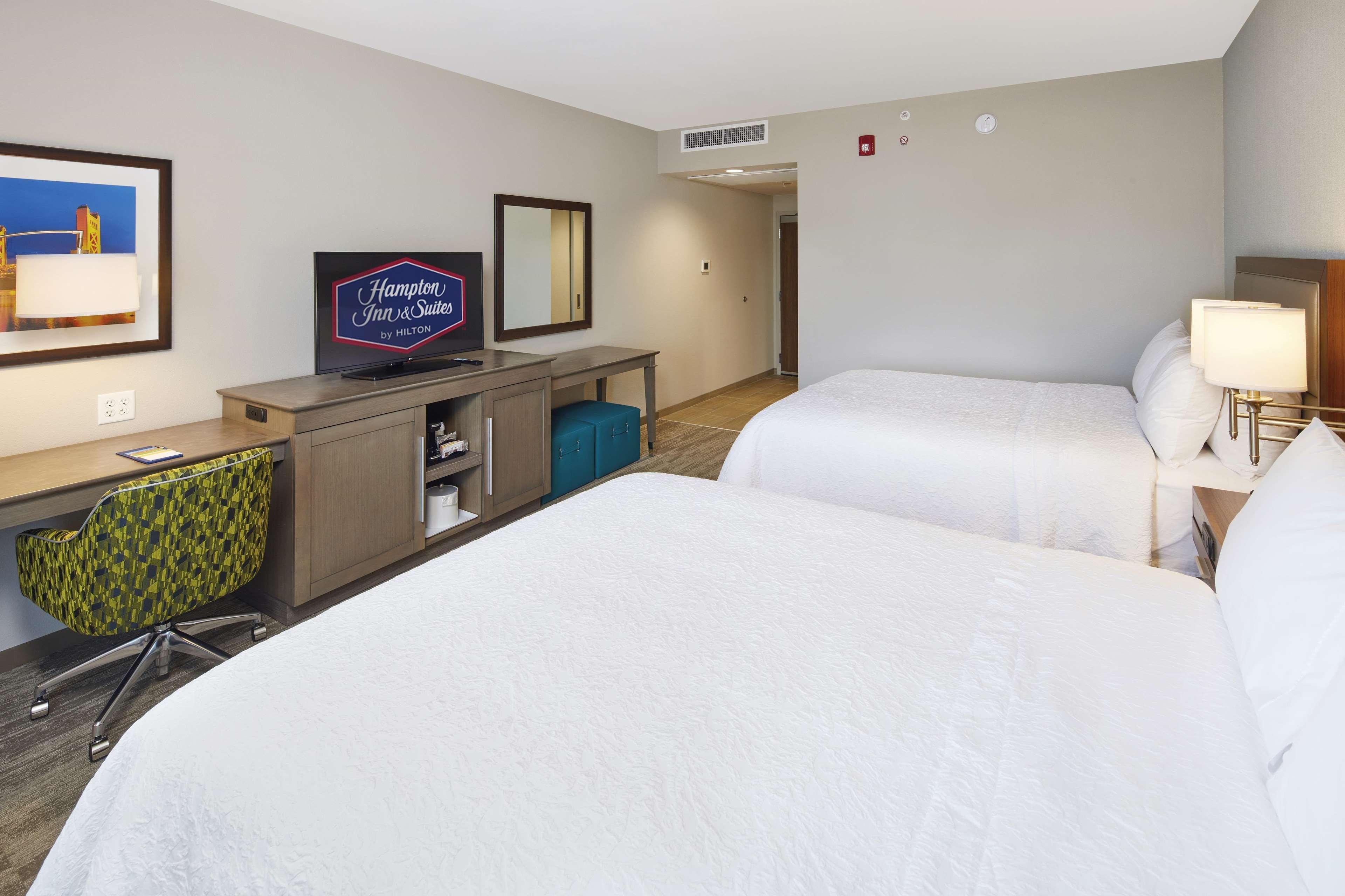 Hampton Inn & Suites Sacramento At Csus Экстерьер фото