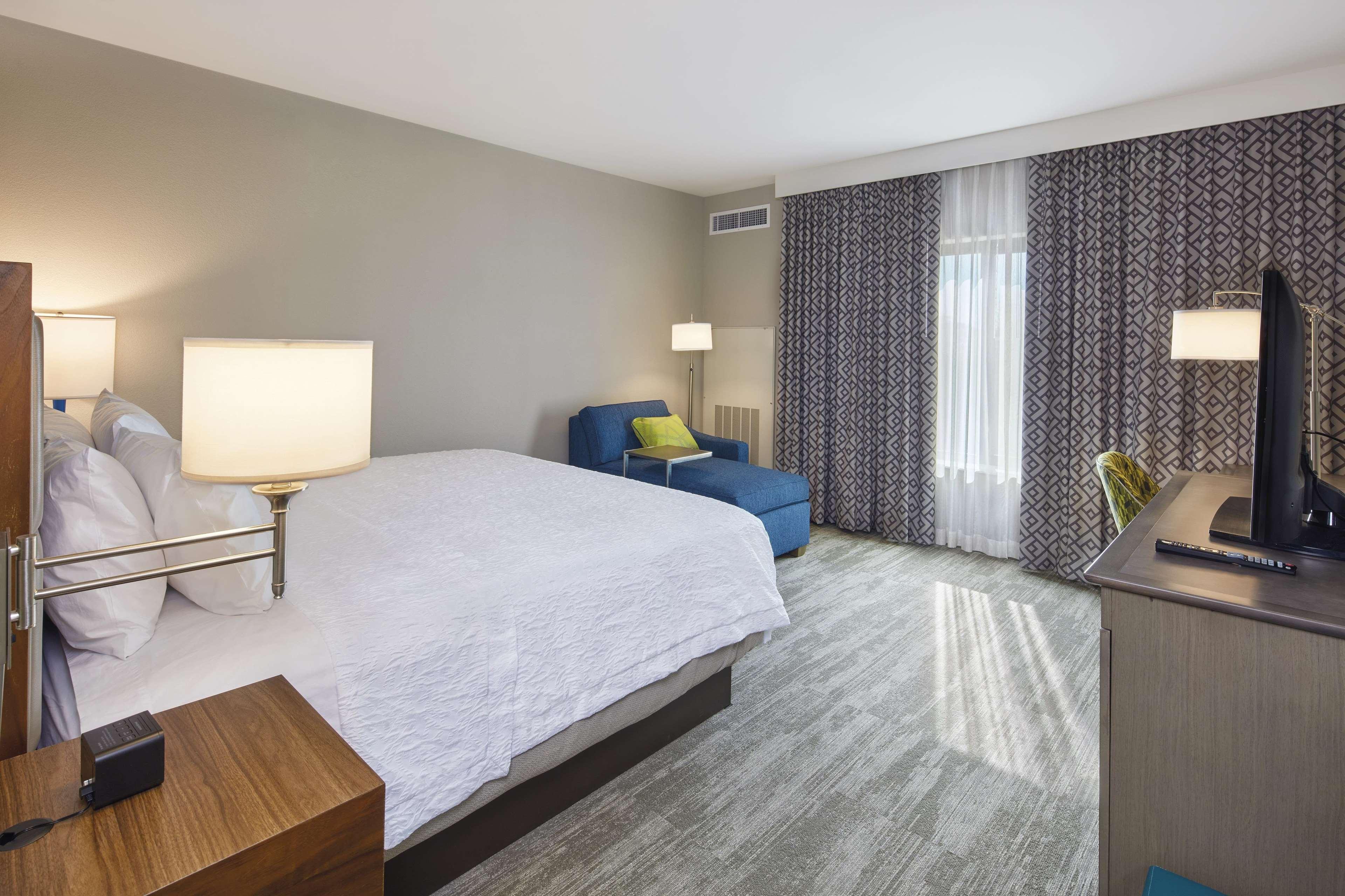 Hampton Inn & Suites Sacramento At Csus Экстерьер фото
