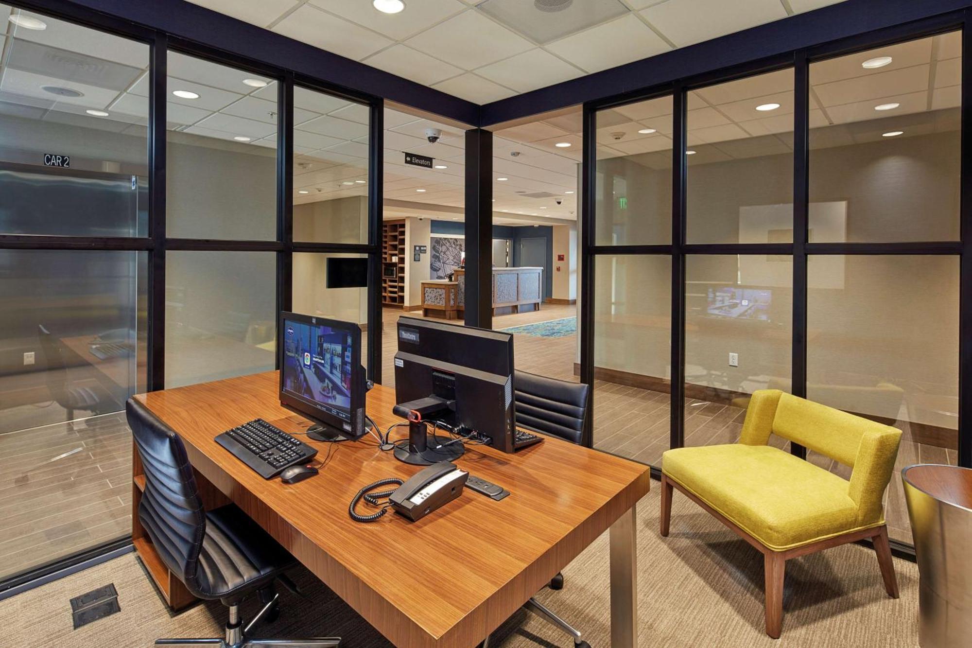 Hampton Inn & Suites Sacramento At Csus Экстерьер фото