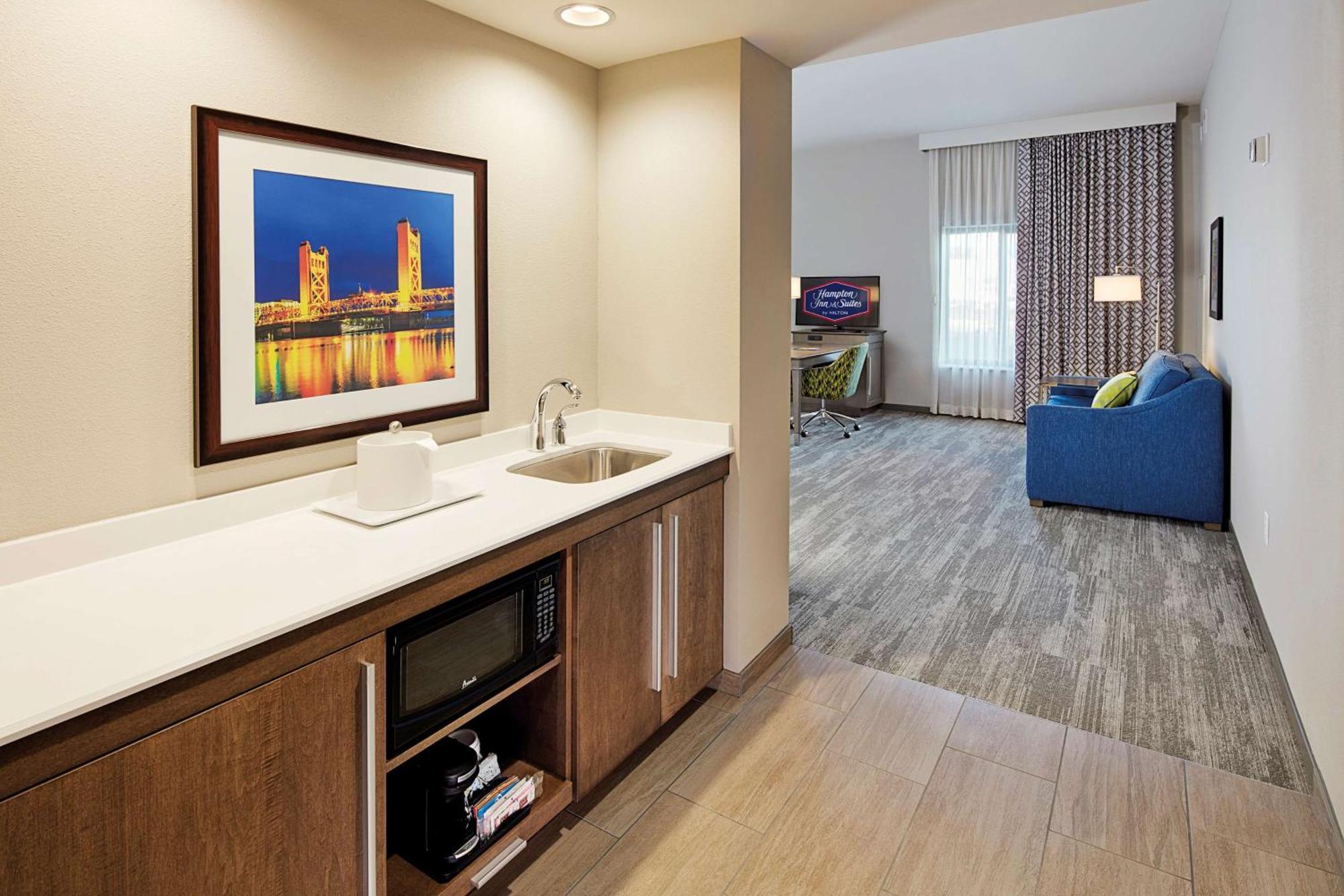 Hampton Inn & Suites Sacramento At Csus Экстерьер фото