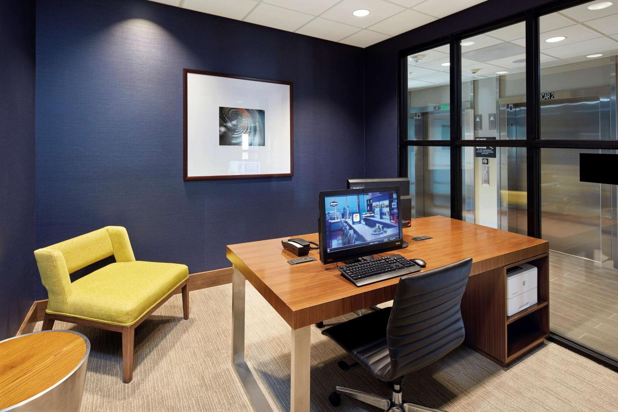 Hampton Inn & Suites Sacramento At Csus Экстерьер фото